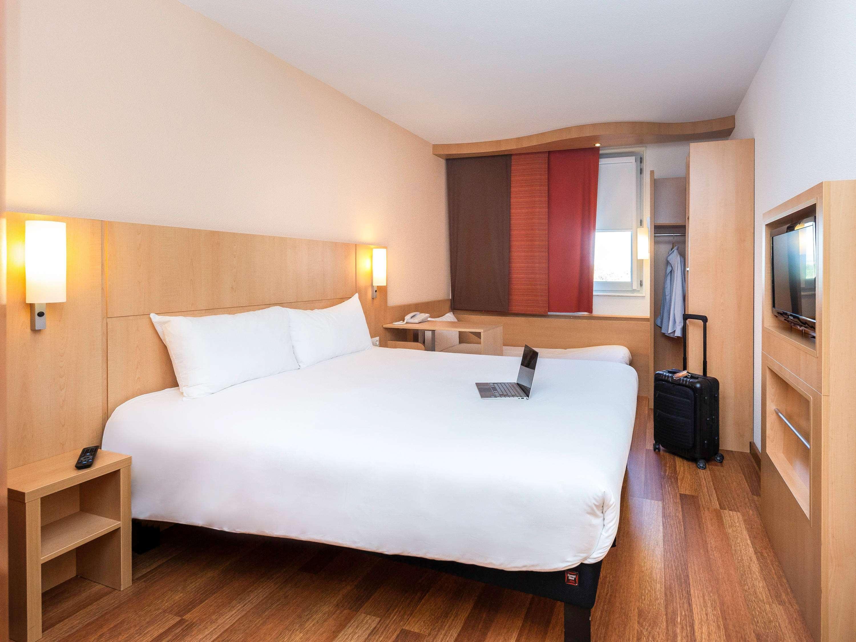 Hotel Ibis Lyon Est Chaponnay Exteriér fotografie