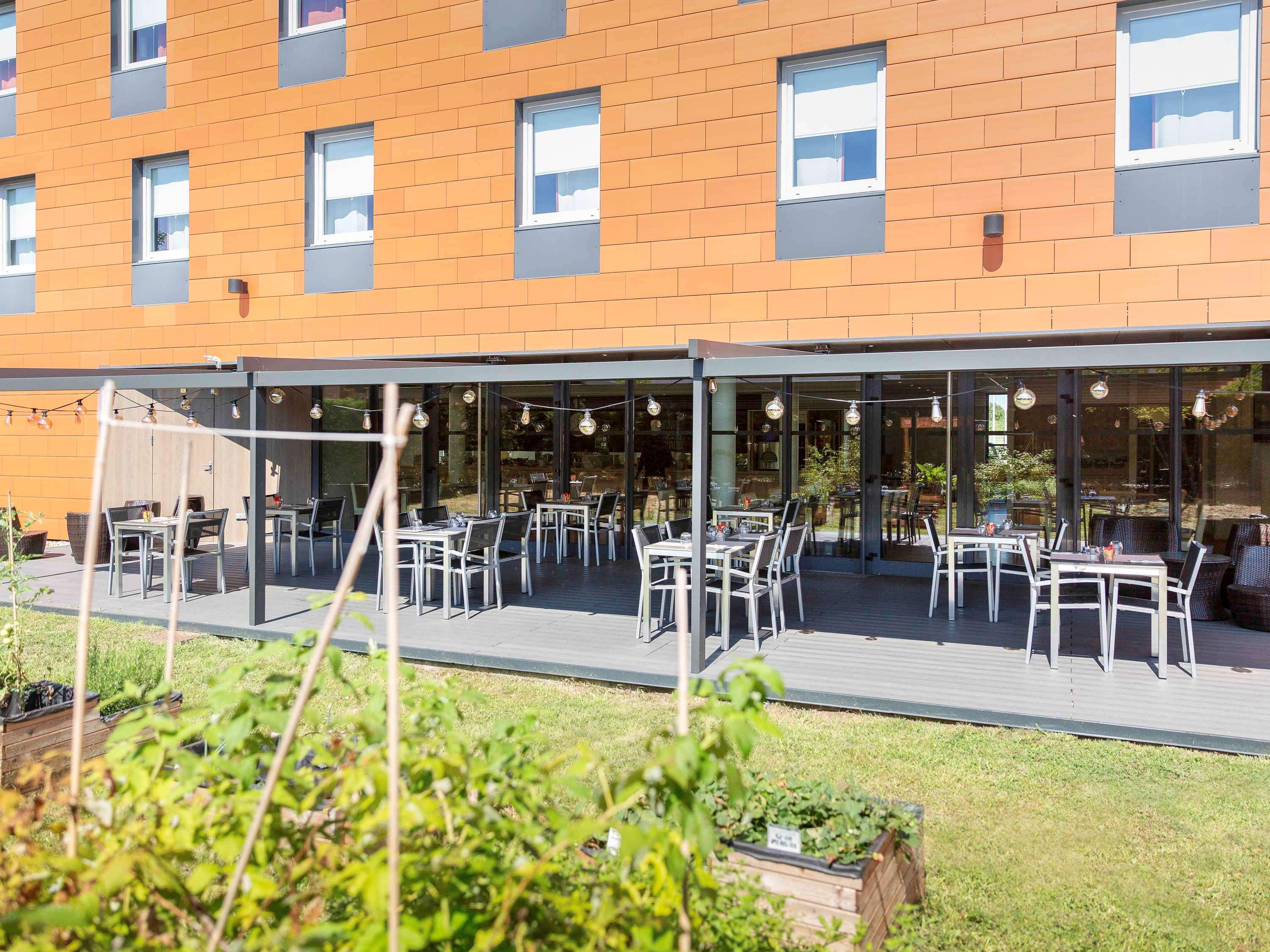 Hotel Ibis Lyon Est Chaponnay Exteriér fotografie
