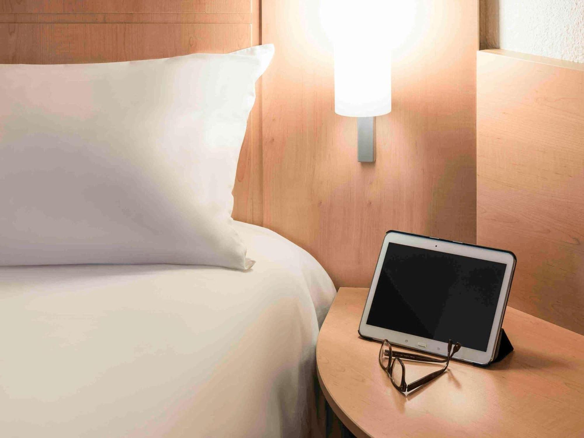 Hotel Ibis Lyon Est Chaponnay Exteriér fotografie