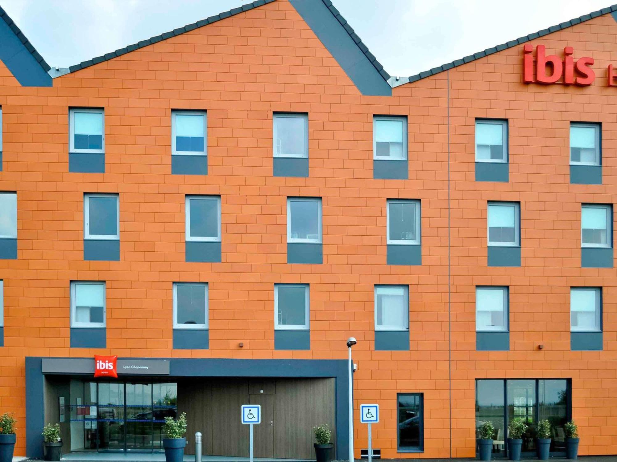 Hotel Ibis Lyon Est Chaponnay Exteriér fotografie